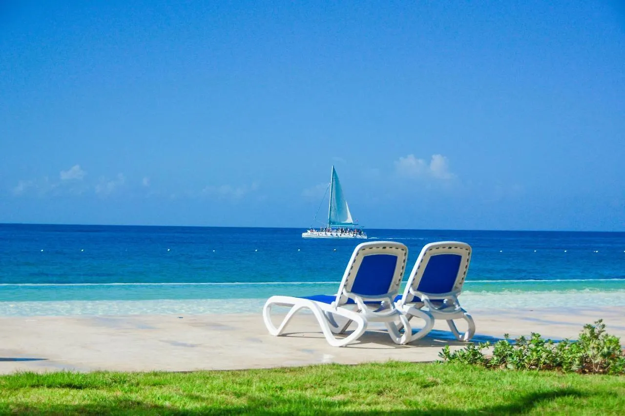 Viva Dominicus Beach By Wyndham, A Trademark All Inclusive Байяибе 4*,